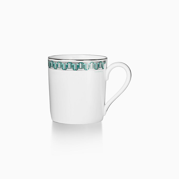 ティファニー ブルー ティファニー T トゥルー マグカップ 縁にプラチナのハンドペイント | Tiffany & Co.