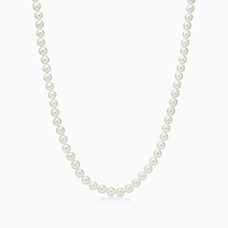 Tiffany Essential Pearls necklace of Akoya pearls with an 18k