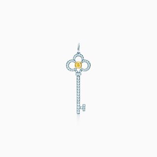 Tiffany Keys: Colgante estilo llave con corona