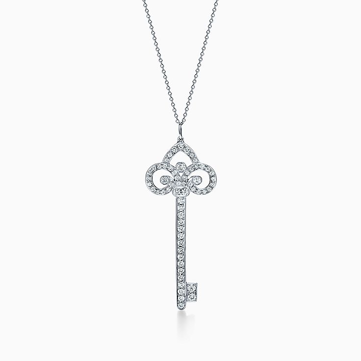 beautiful key necklace