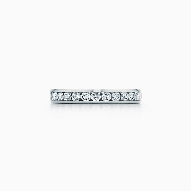 Tiffany solitaire with deals wedding band