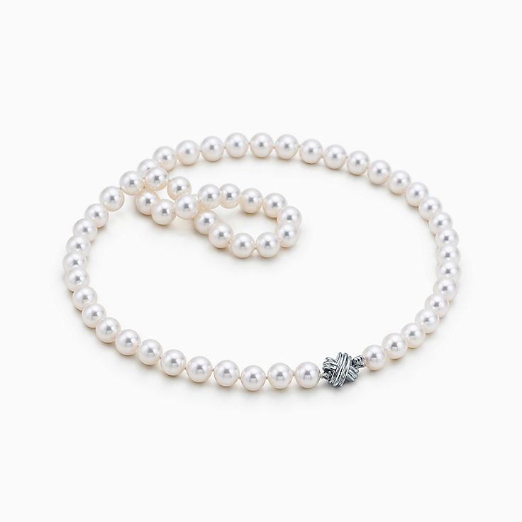 Tiffany Signature® Pearls necklace of 