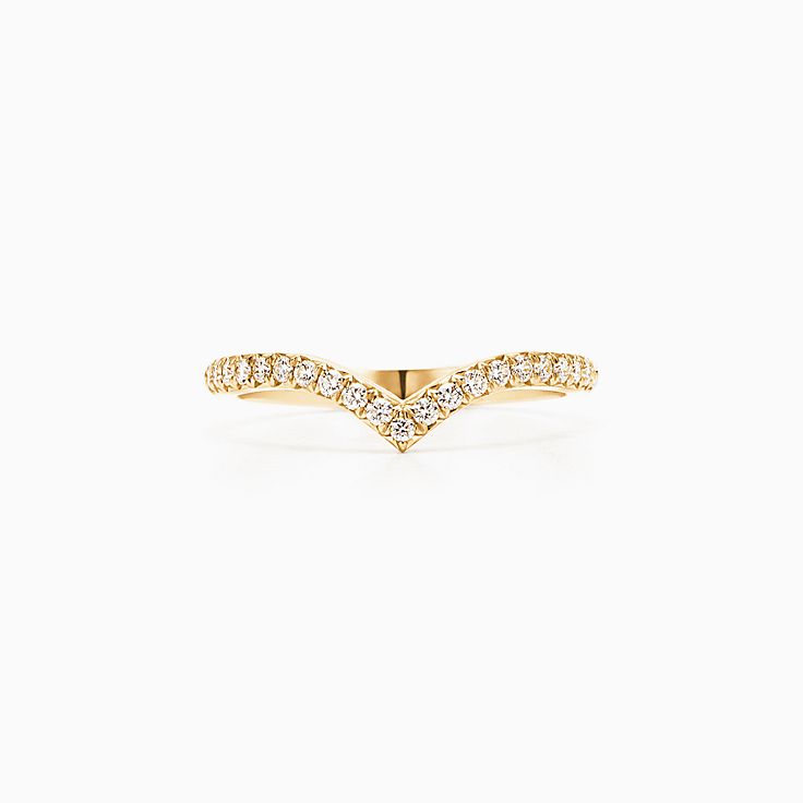 Tiffany Soleste V ring in 18k gold with diamonds. | Tiffany & Co.