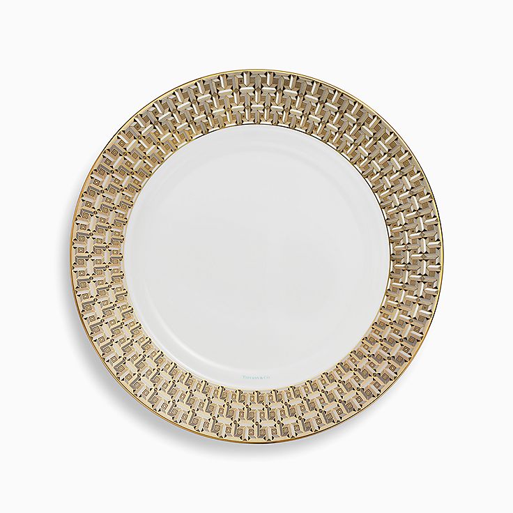 Tiffany T True Dinner Plate with a Hand-painted Gold Rim | Tiffany