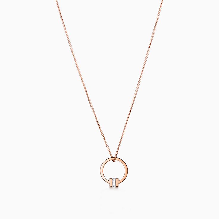 Tiffany T pendant in 18k rose gold with a baguette diamond
