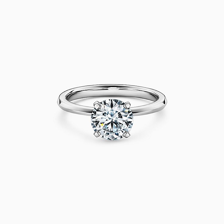 Tiffany True® Engagement Ring with a Round Brilliant Diamond