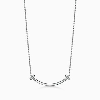 Tiffany T:Smile Medium Pendant