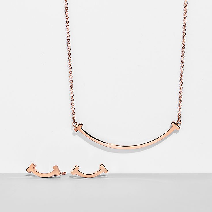 Tiffany T Smile Pendant and Earrings Set in Rose Gold | Tiffany & Co. US