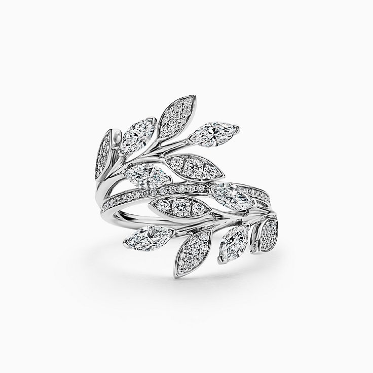 Anillo de vid con racimo diamantes Tiffany Victoria® en | Tiffany & Co.