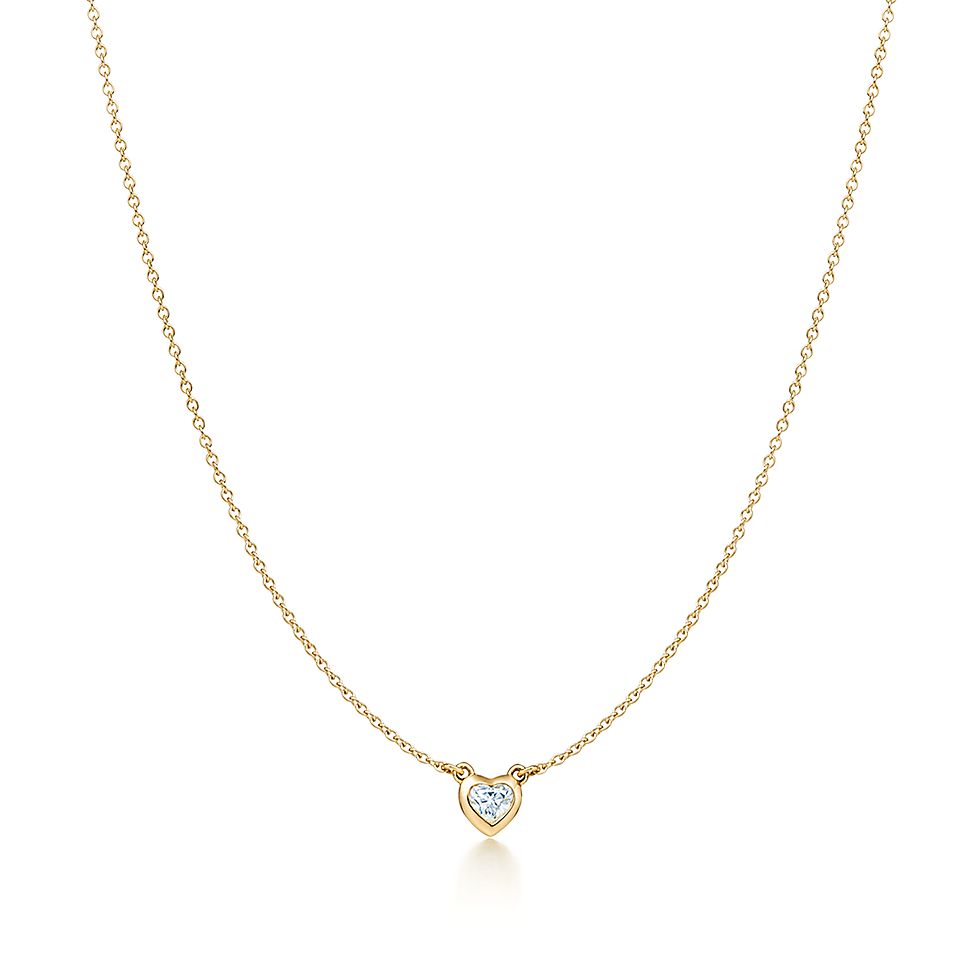 毎日の装いにぴったりなダイヤモンド ネックレス | Tiffany & Co.