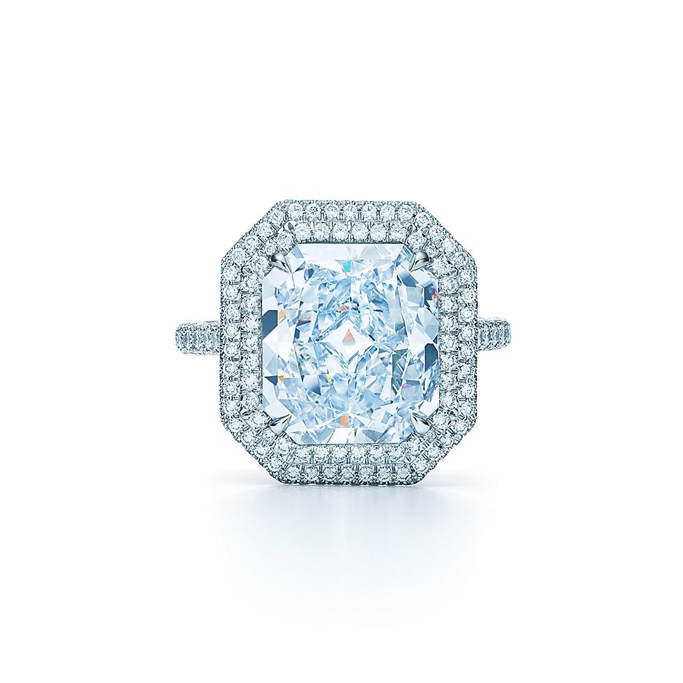 blue diamond engagement rings