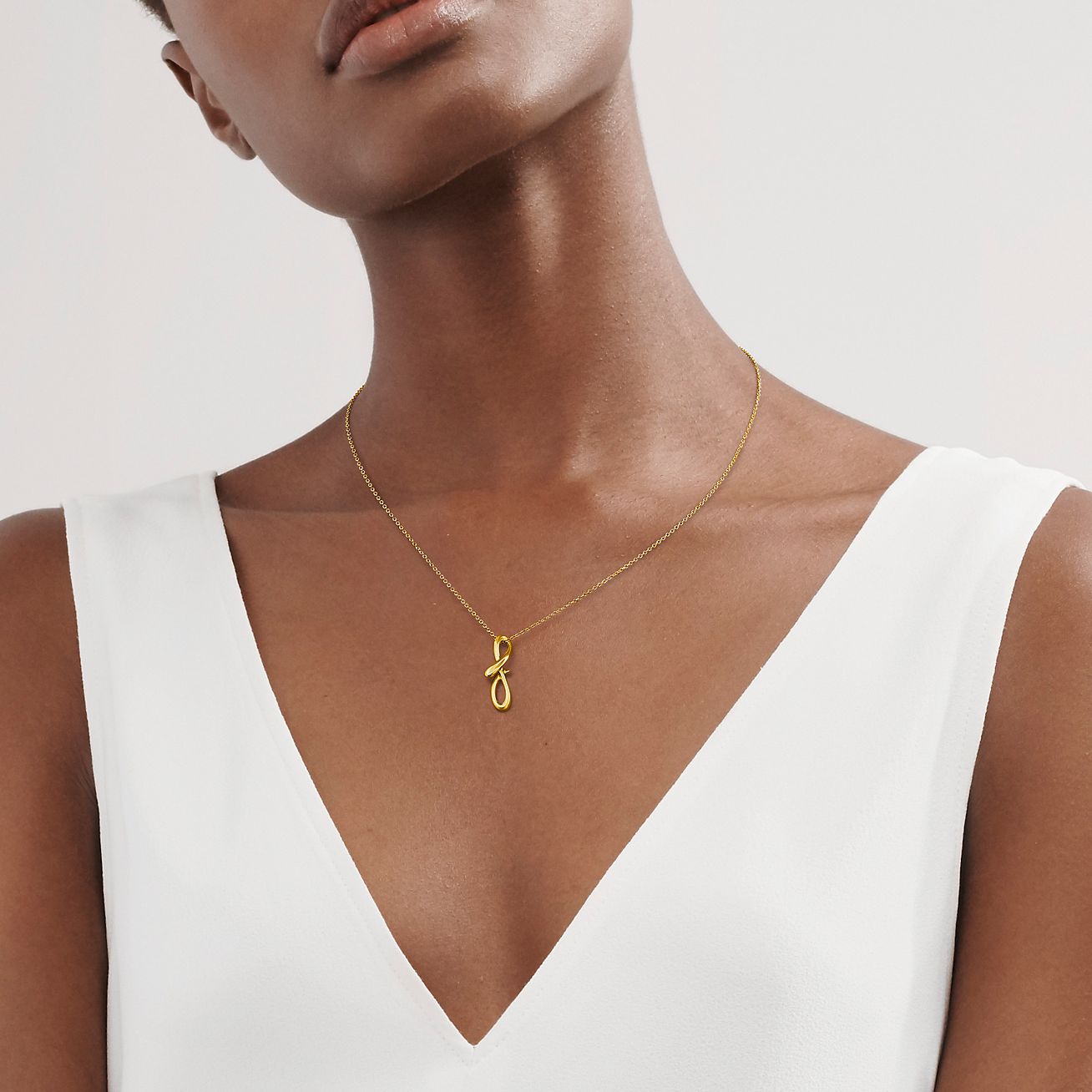 【18K】ティファニー スモールアルファベット ペンダントトップ　ヴィンテージ エルサ・ペレッティ™ アルファベット ペンダント イエロー