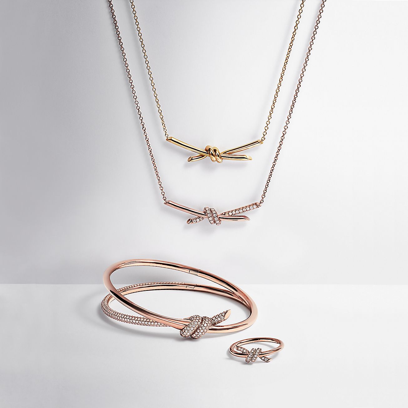 ティファニー ノット リング ダイヤモンド ローズゴールド | Tiffany & Co