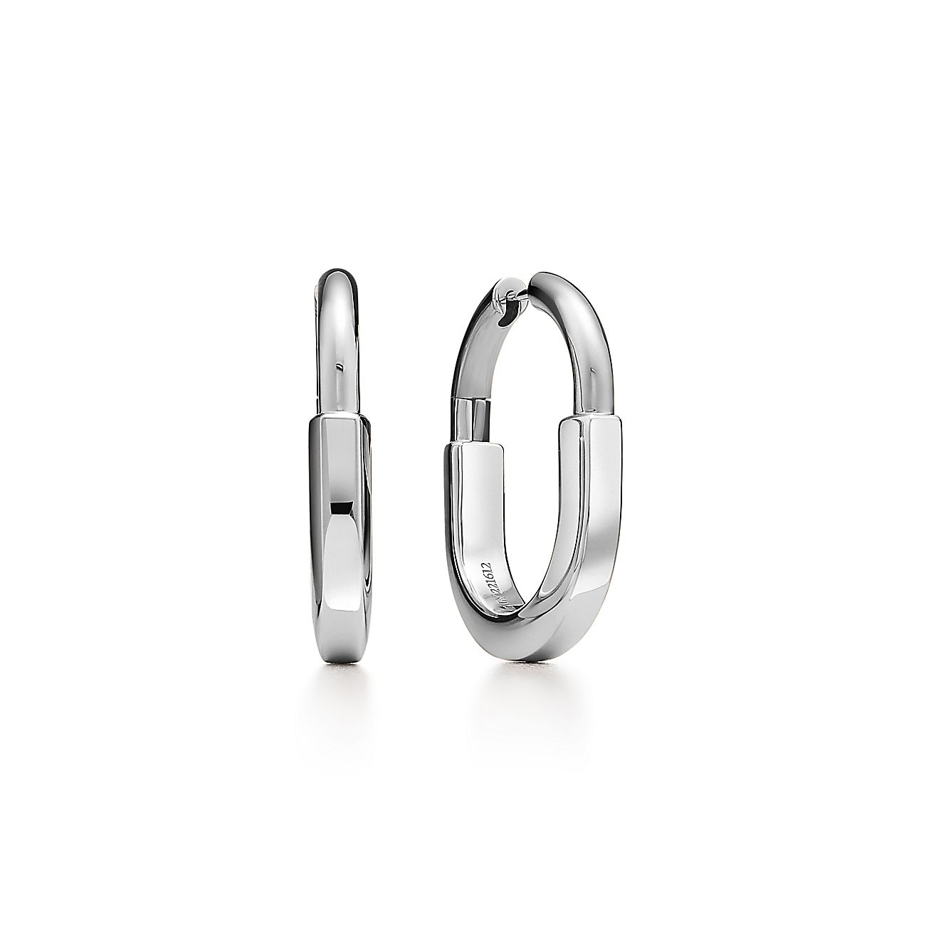 ティファニー ロック ピアス ホワイトゴールド(ミディアム) | Tiffany & Co.