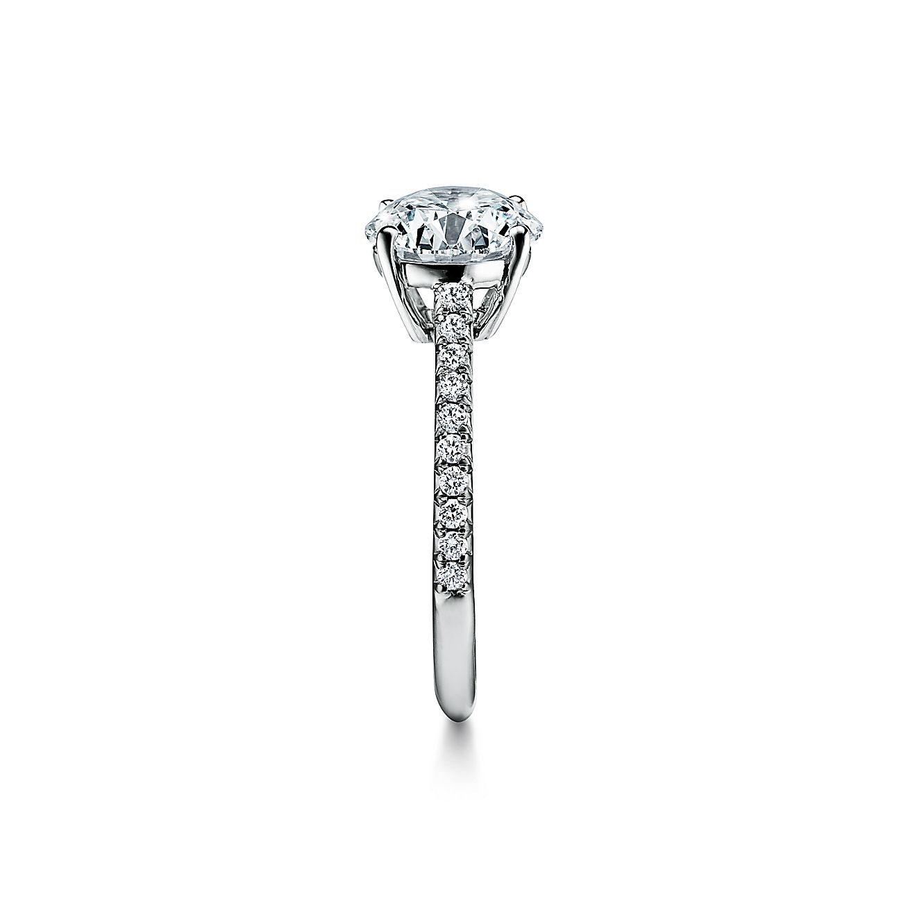 Anello di fidanzamento Tiffany Novo® Taglio con fedina in con pavé di diamanti
