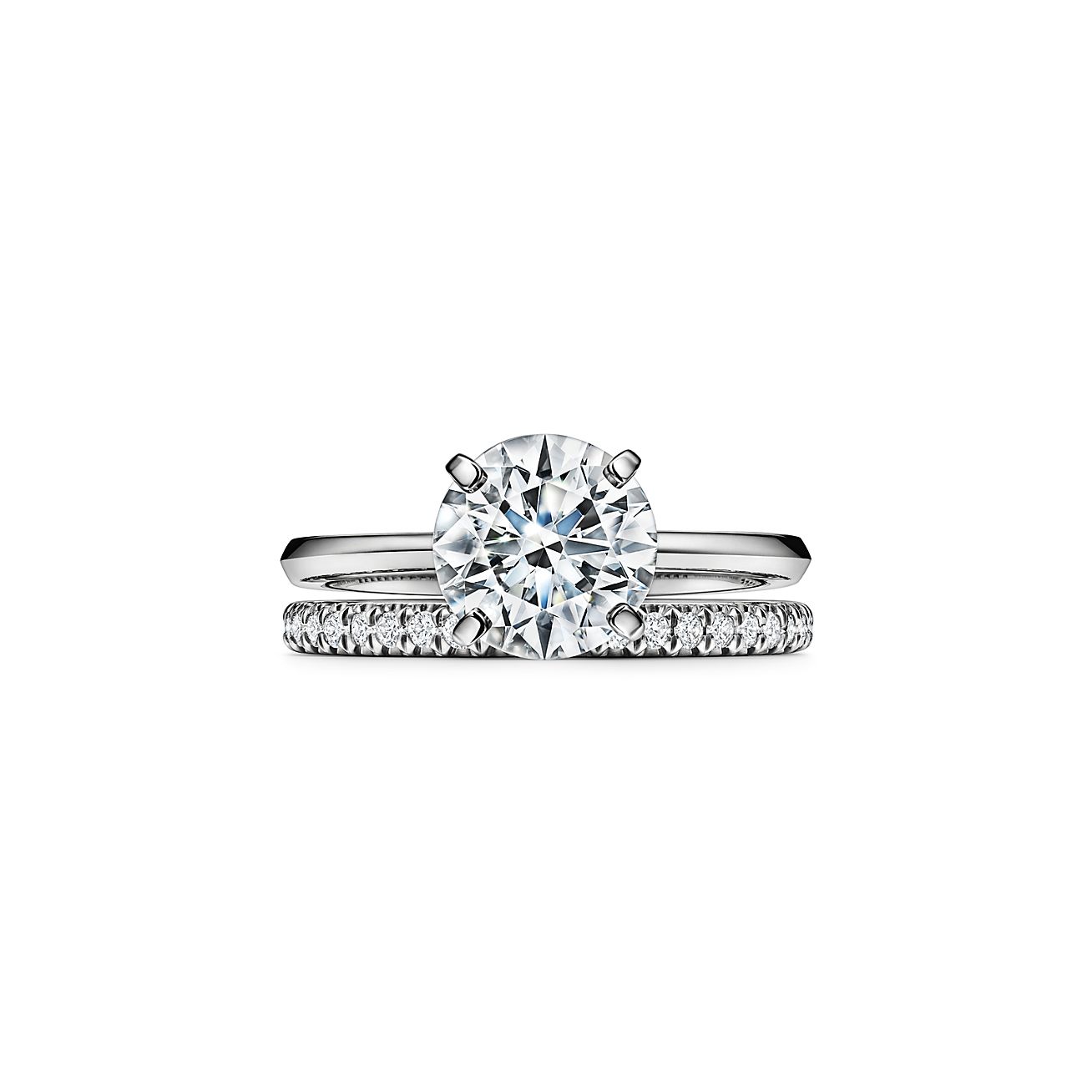 Anello di fidanzamento Tiffany True in platino con diamante