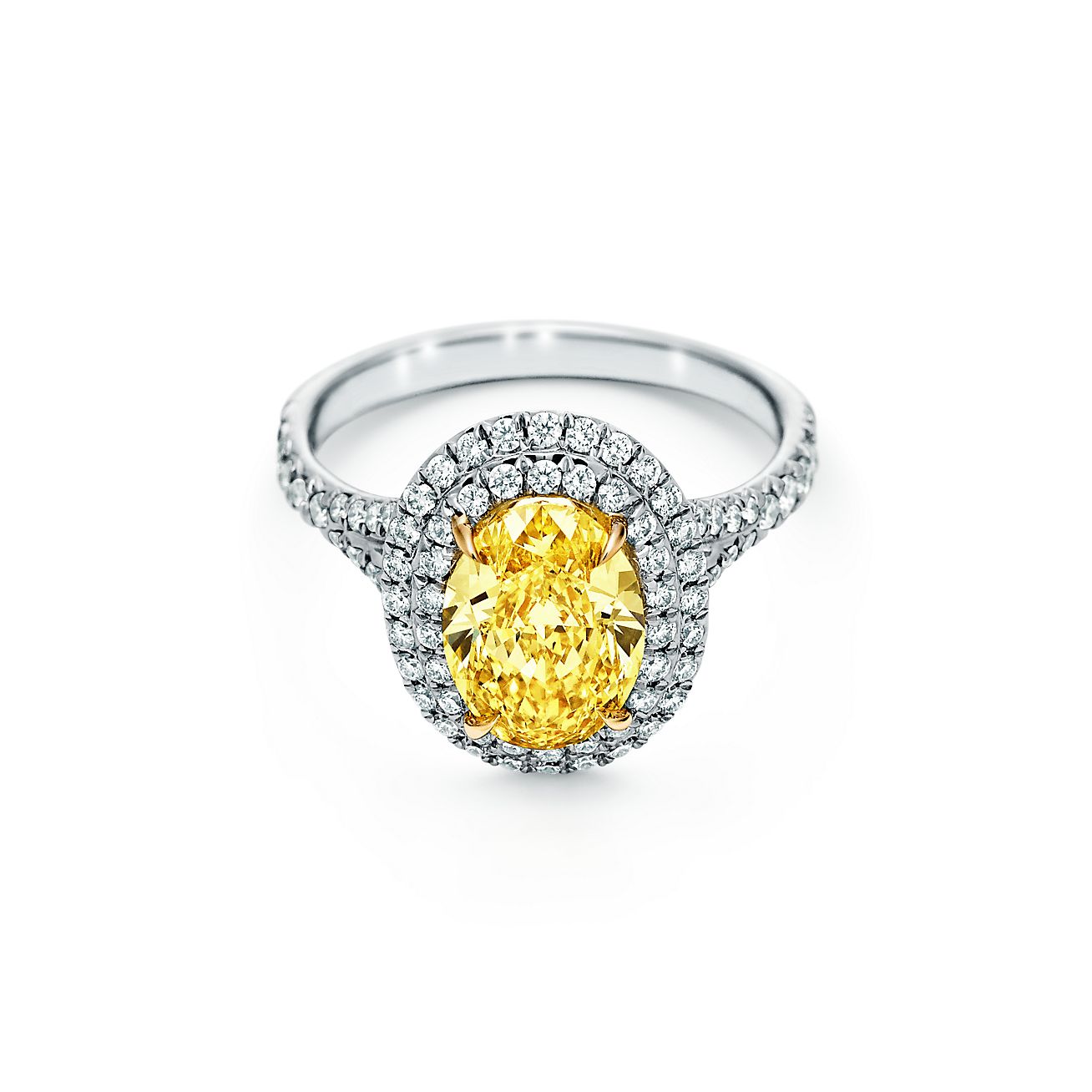 Anillo de compromiso Tiffany Soleste con alianza en platino con diamantes  con halo en forma de