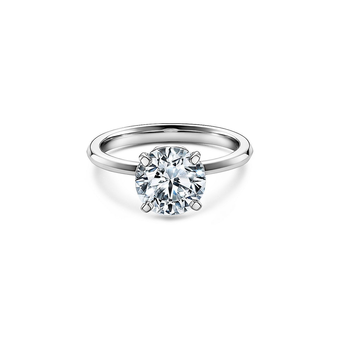 Comercio la seguridad Excluir Anillo de compromiso Tiffany True® con un diamante redondo brillante y una  alianza de diamantes