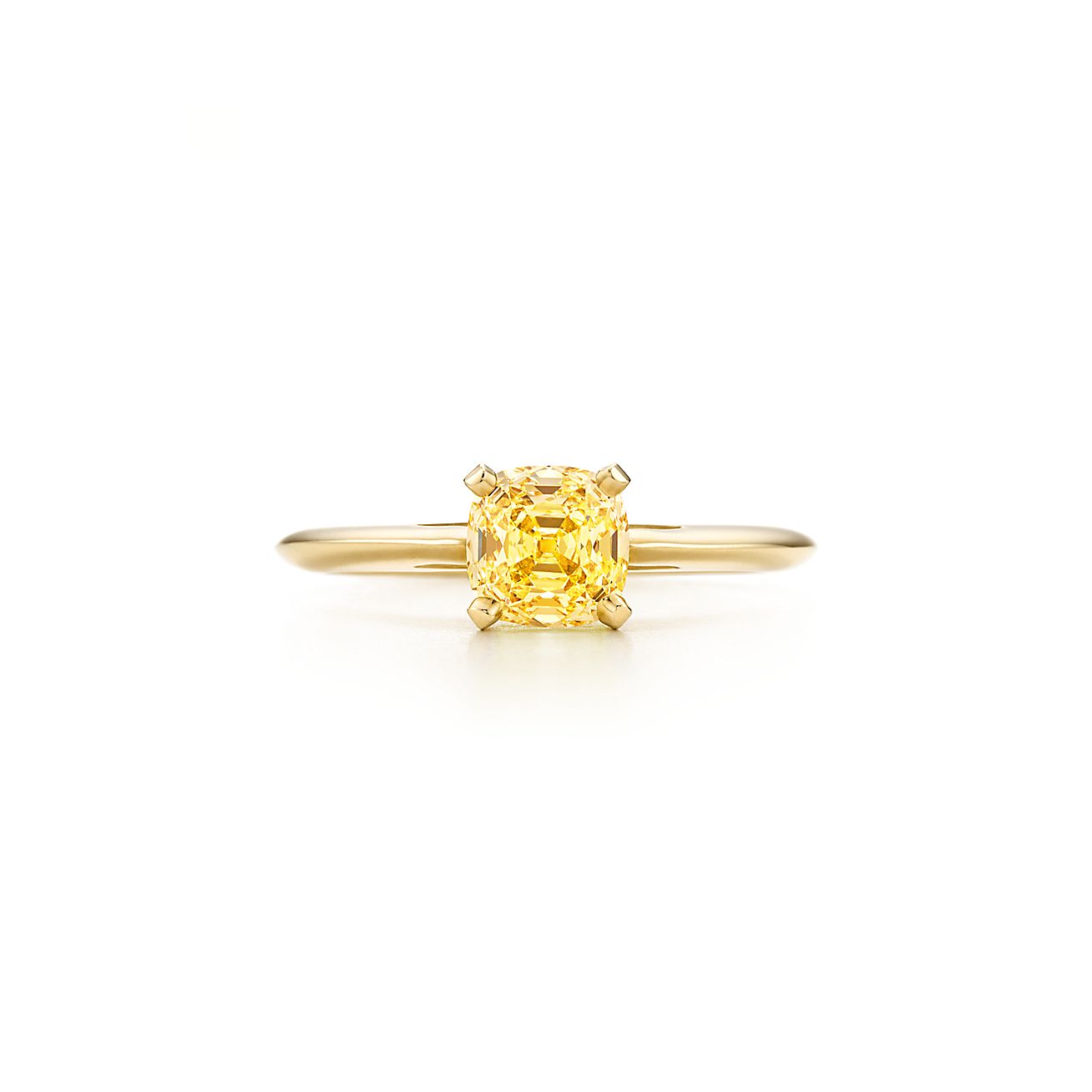 Bague En Or 18 Carats Avec Un Brillant Jaune Retaille En Carre A L