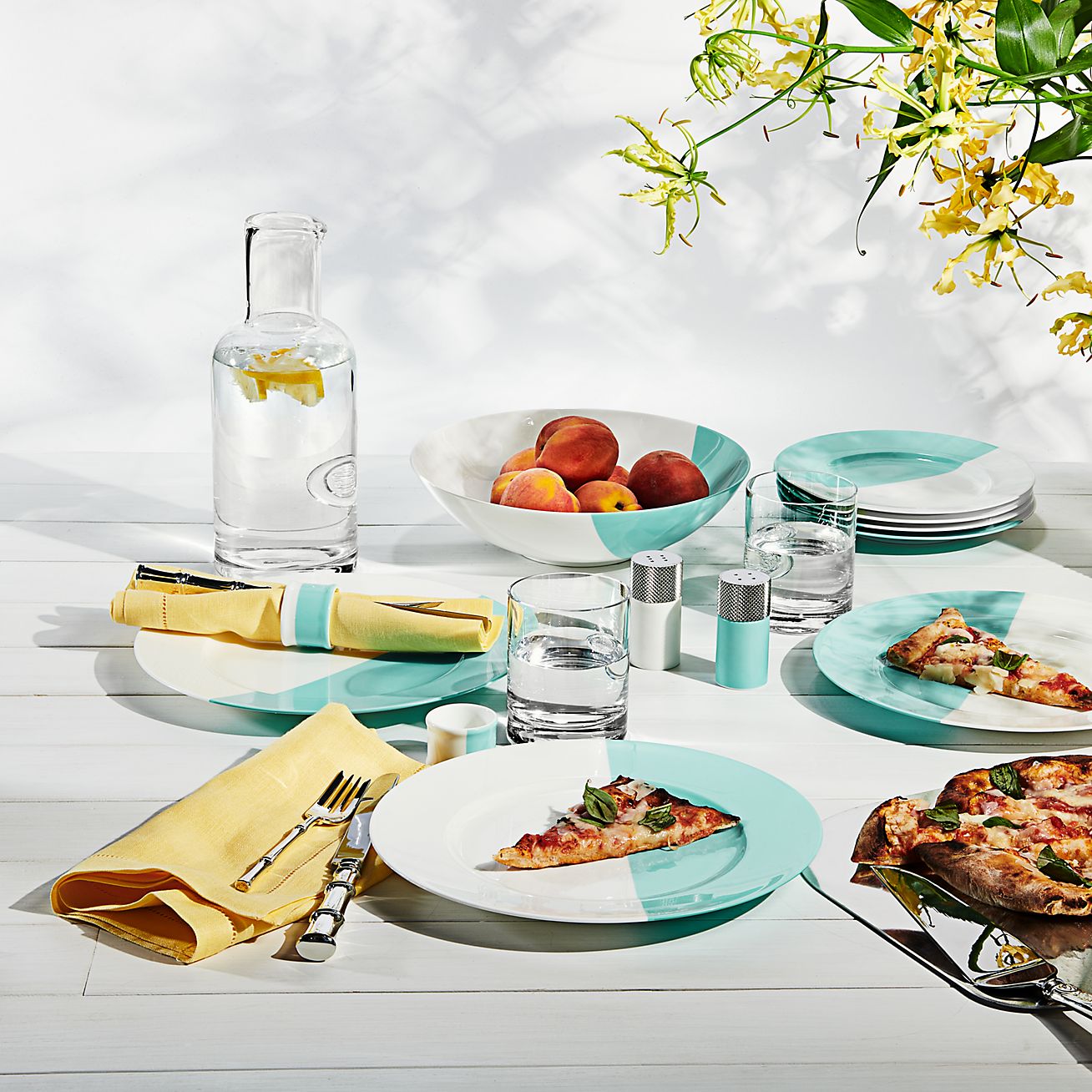 Sale > tiffany and co holiday dinnerware > in stock