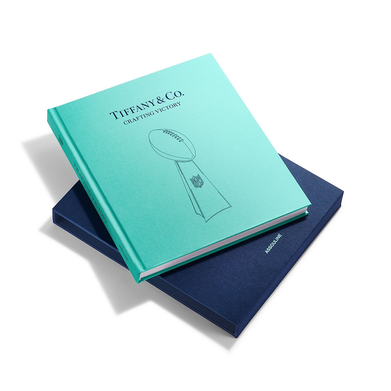 Crafting Victory at Tiffany & Co. 書籍 | Tiffany & Co