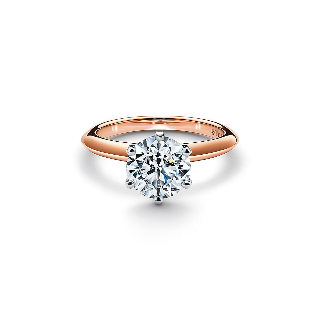 Tiza Banco de iglesia Lo anterior Tiffany® Setting en oro rosa de 18 ct, el anillo de compromiso más icónico.  | Tiffany & Co.