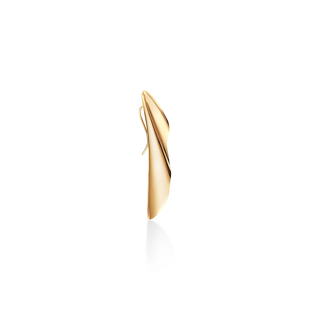 Elsa Peretti® High Tide earrings in 18k gold, small. - Alternate shot 1