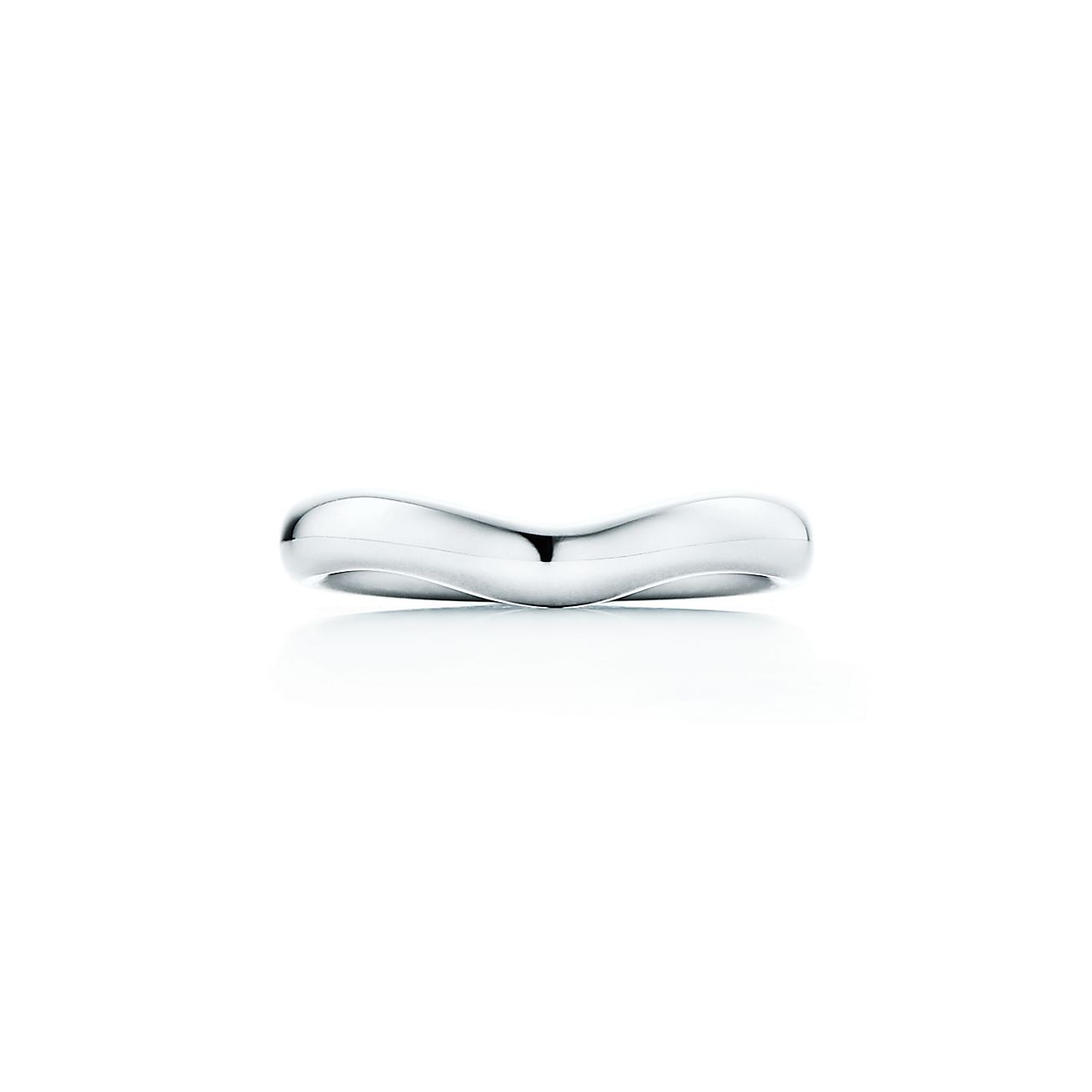 Elsa Peretti® Wedding band ring in platinum, wide. | Tiffany & Co.