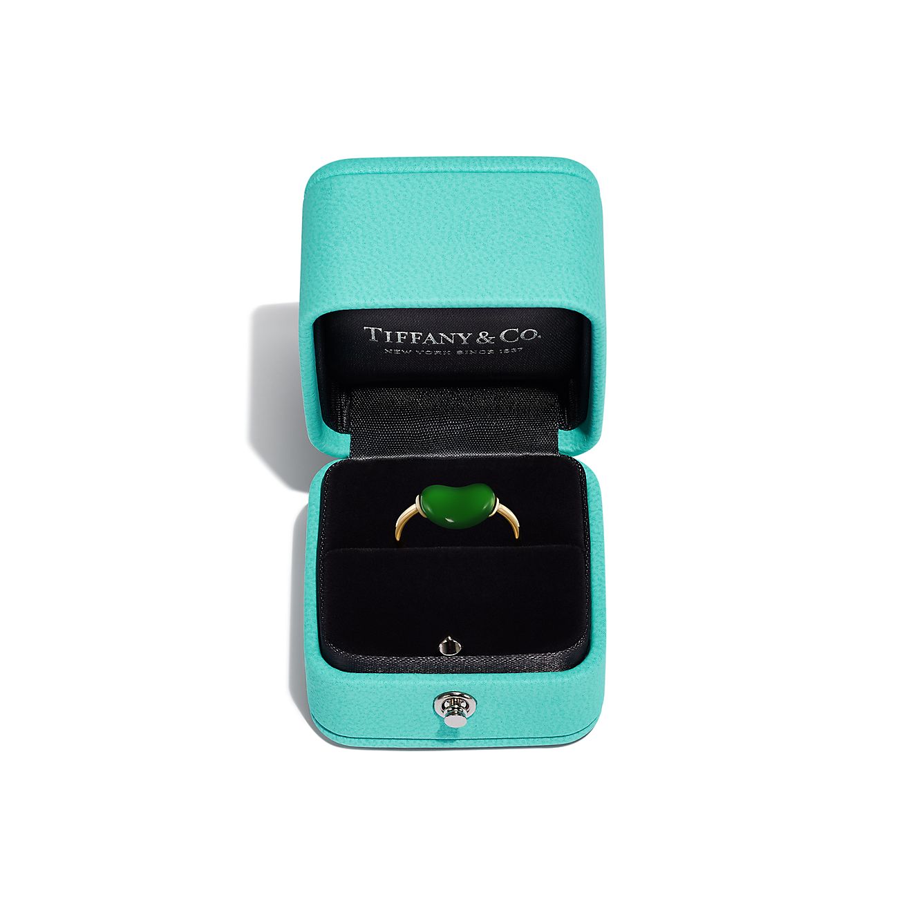 Elsa Peretti® Bean® design Ring in Yellow Gold with Green