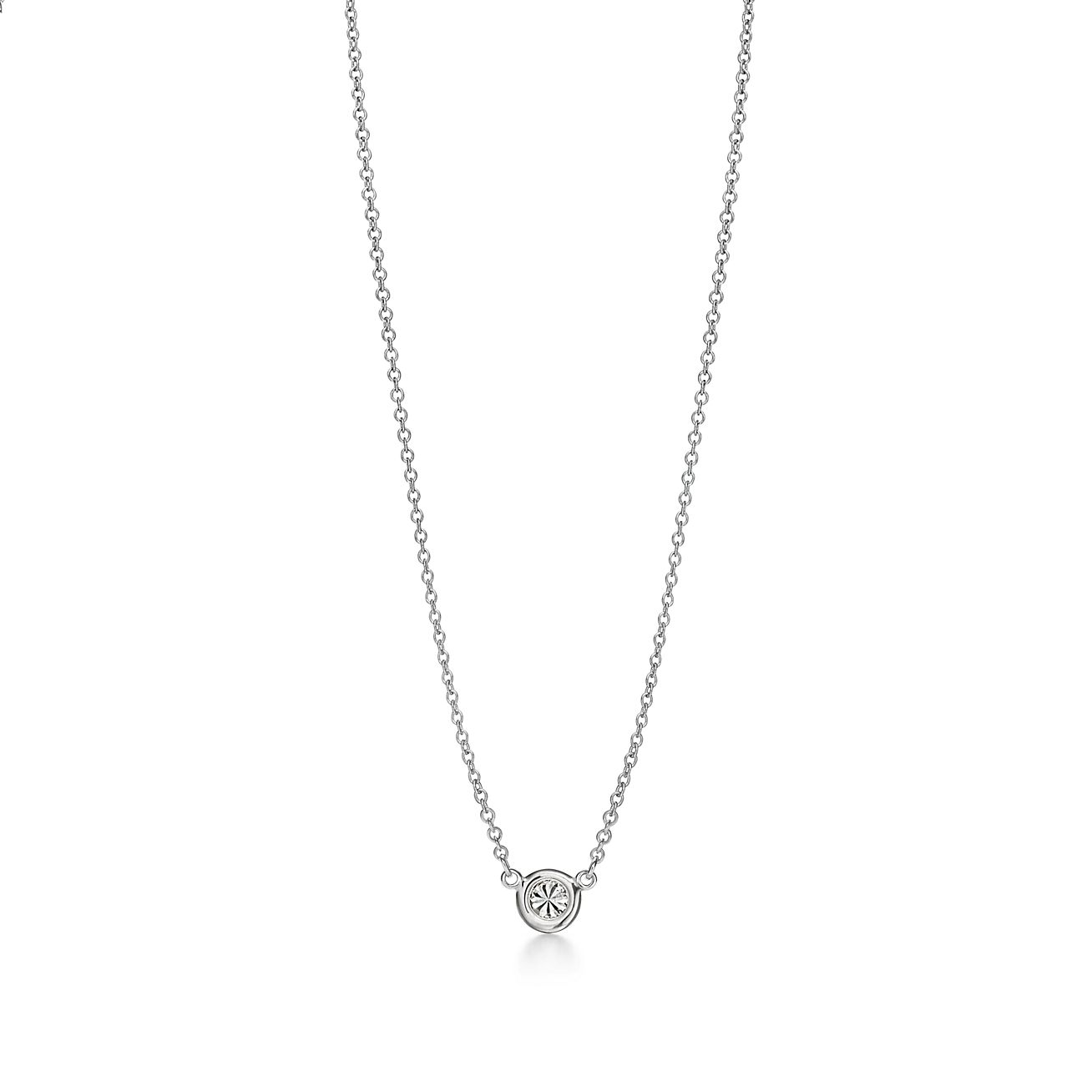 Simple diamond hot sale pendant necklace