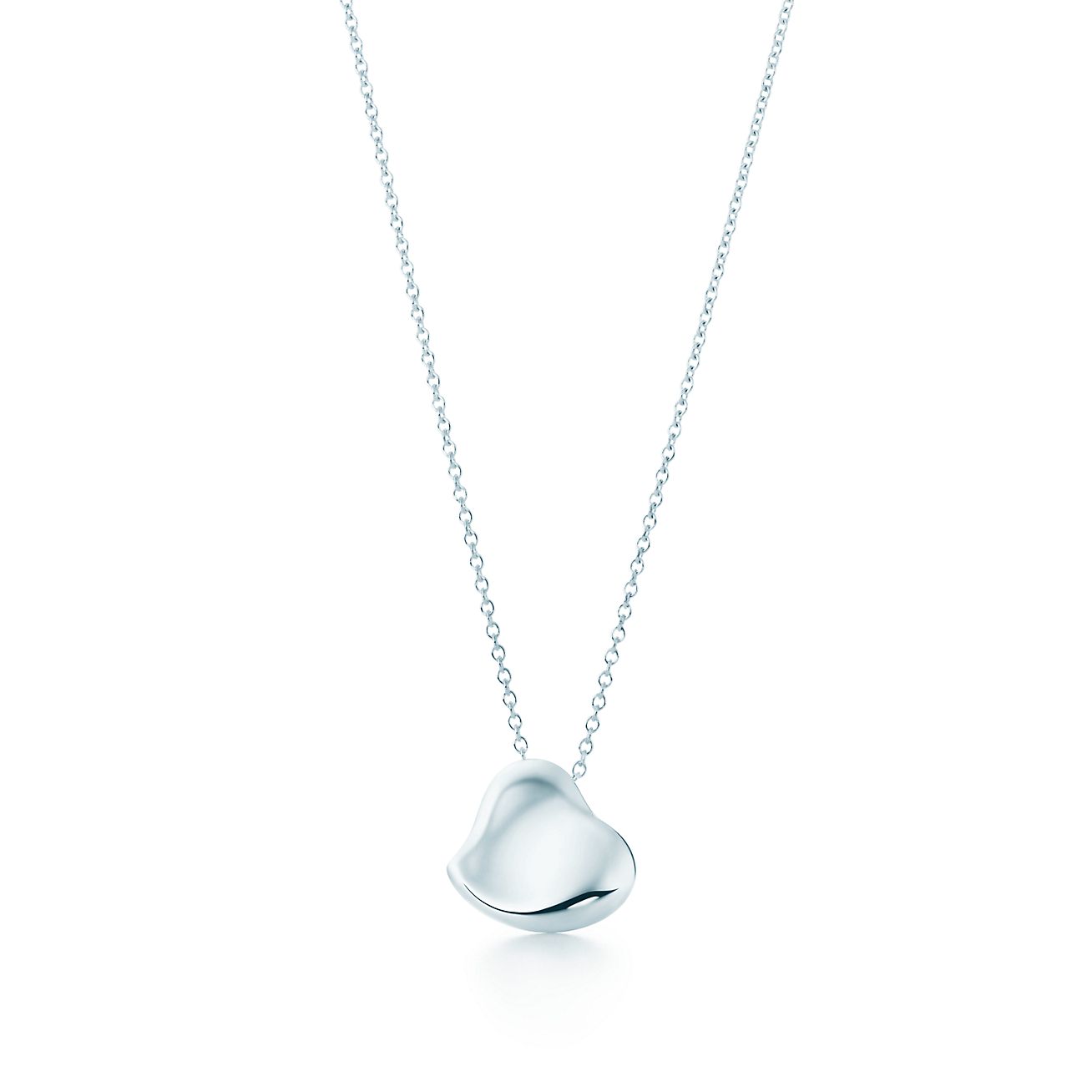 Elsa Peretti® Full Heart pendant in sterling silver, 20 mm wide. | Tiffany  & Co.