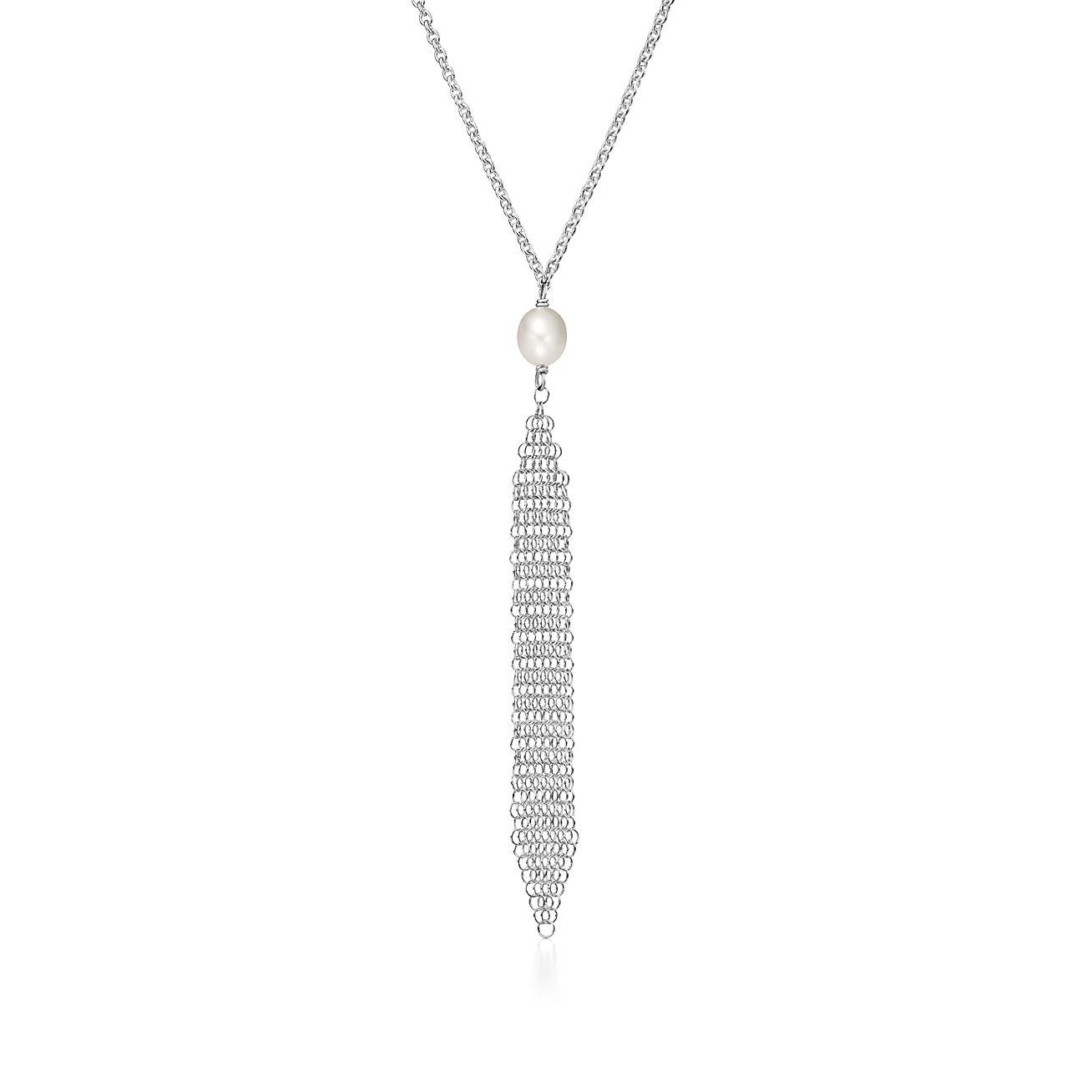 Elsa Peretti® Mesh tassel pendant in sterling silver with a freshwater pearl.