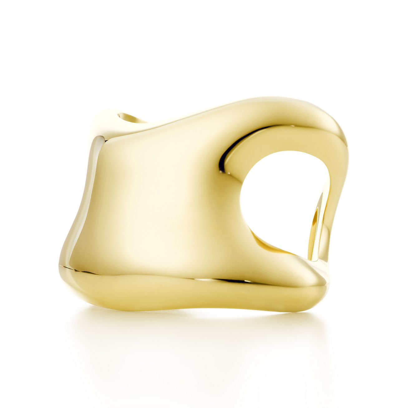 Elsa Peretti® open side cuff in 18k gold, medium. | Tiffany