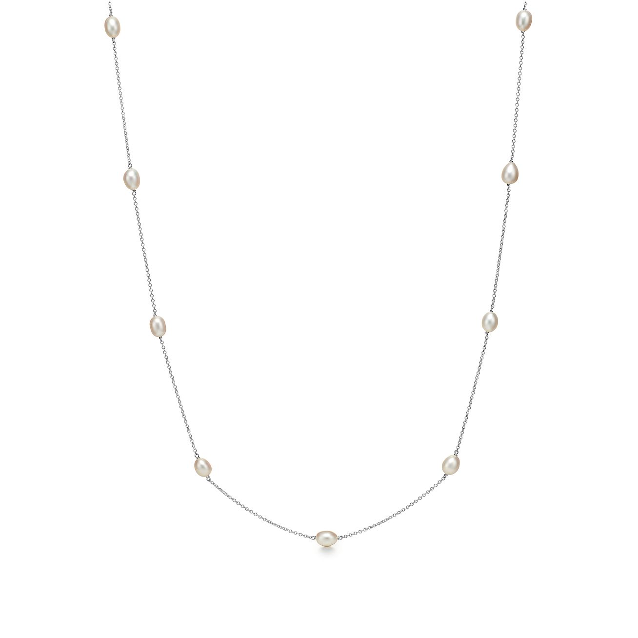 Elsa Peretti® Pearls by the Yard™ necklace in sterling silver.