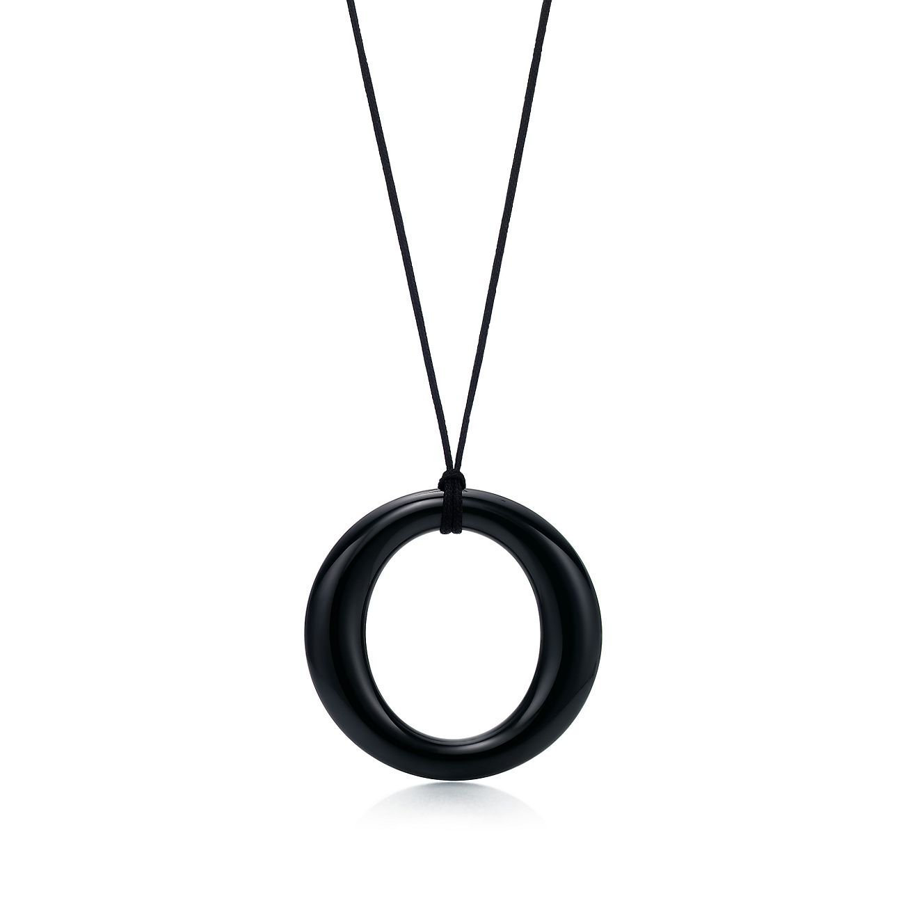 Elsa Peretti® Sevillana pendant in black lacquer over Japanese