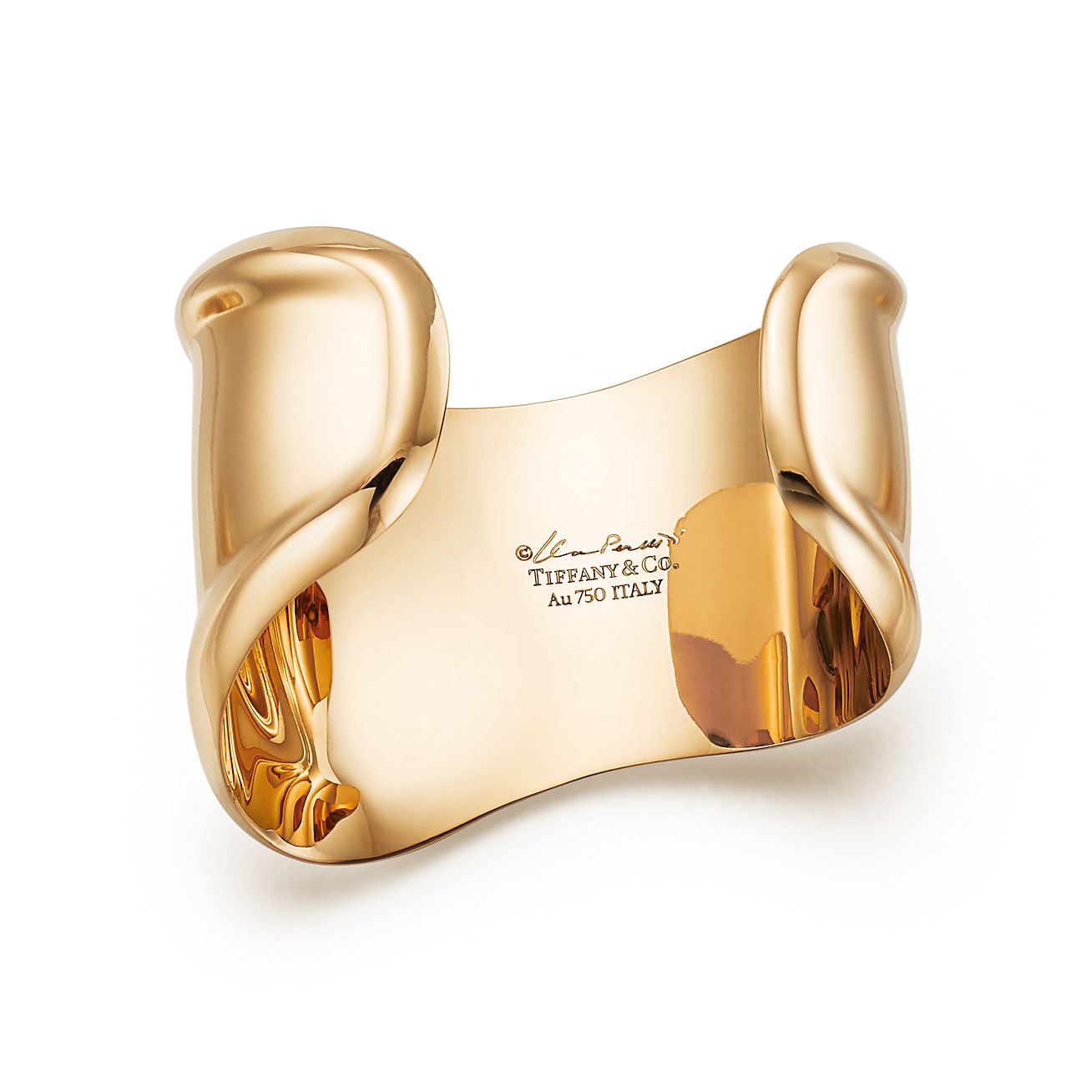 Elsa Peretti® small Bone cuff in 18k gold, 43 mm wide. - Alternate shot 1 - Alternate shot 2