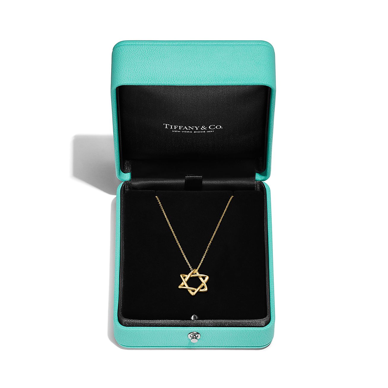 Elsa Peretti® Star of David pendant in 18k gold, 18 mm wide