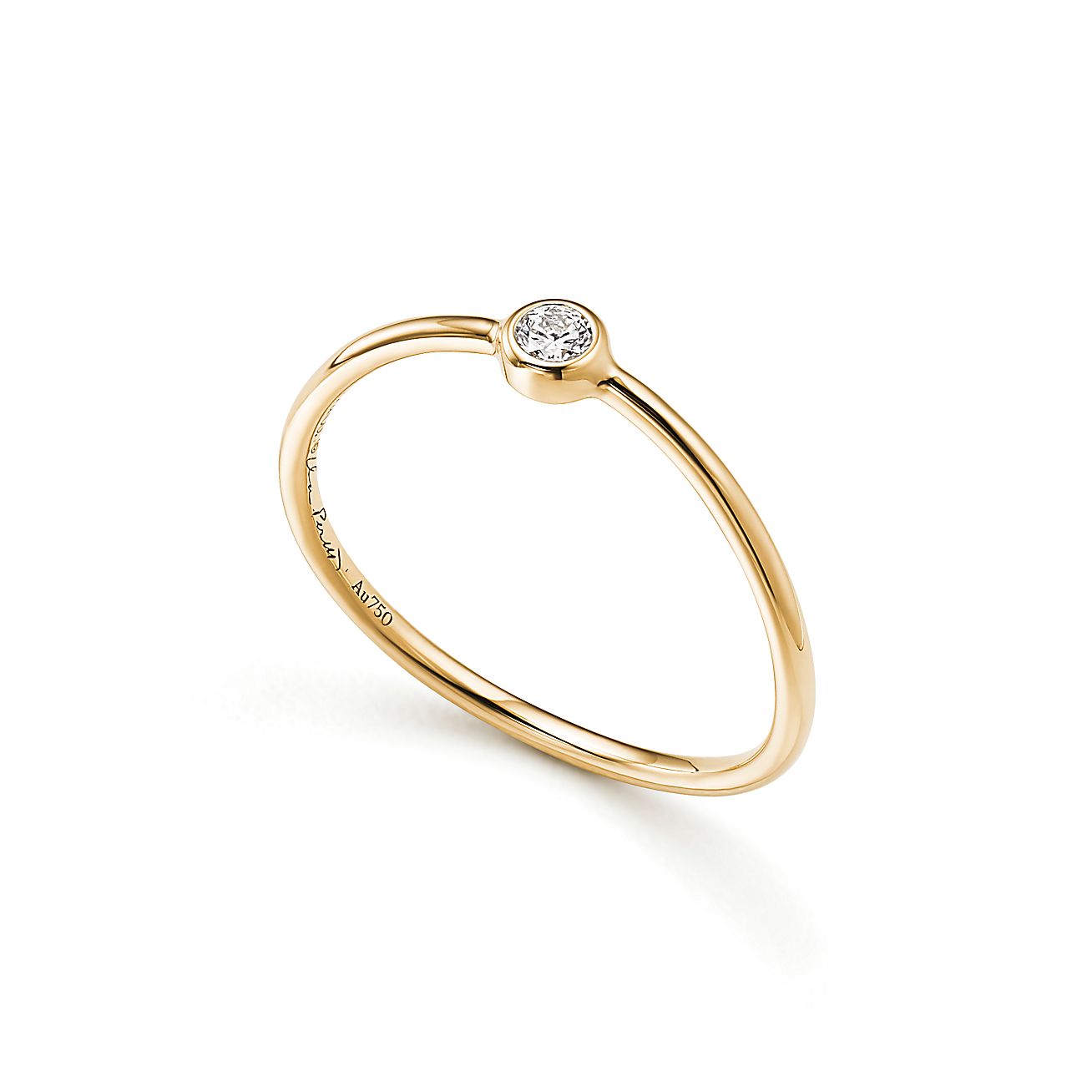 Elsa Peretti® Wave single-row diamond ring in 18k gold. - Alternate shot 1