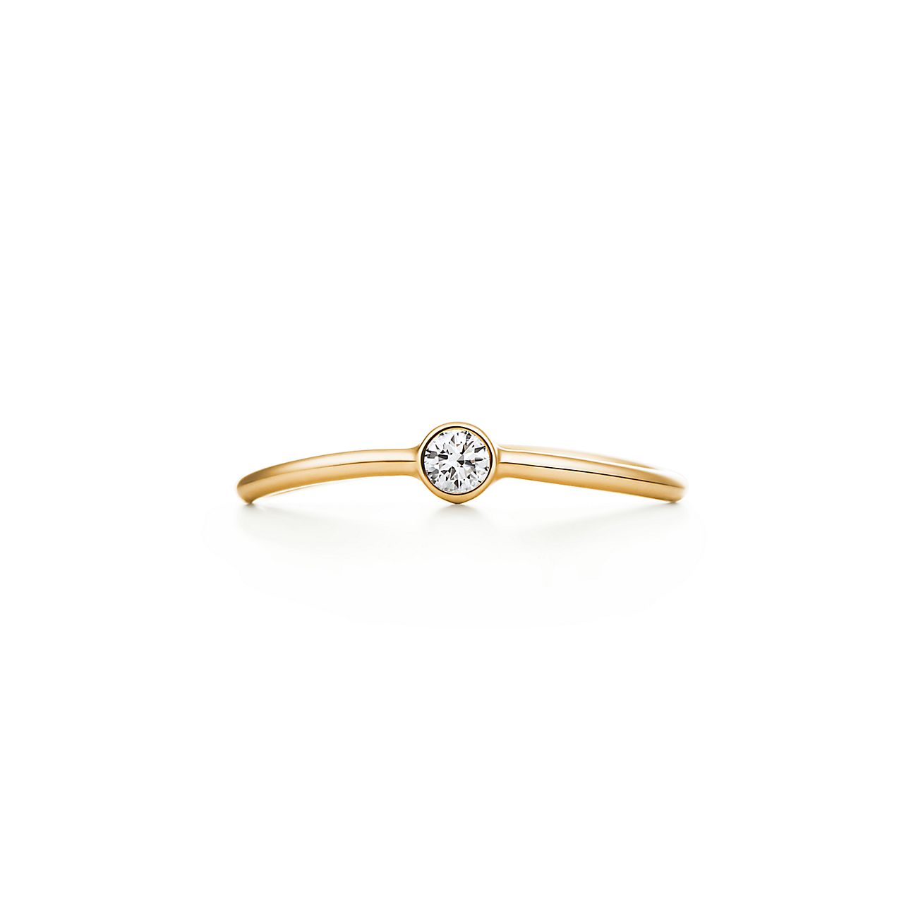 Elsa Peretti® Wave single-row diamond ring in 18k gold.