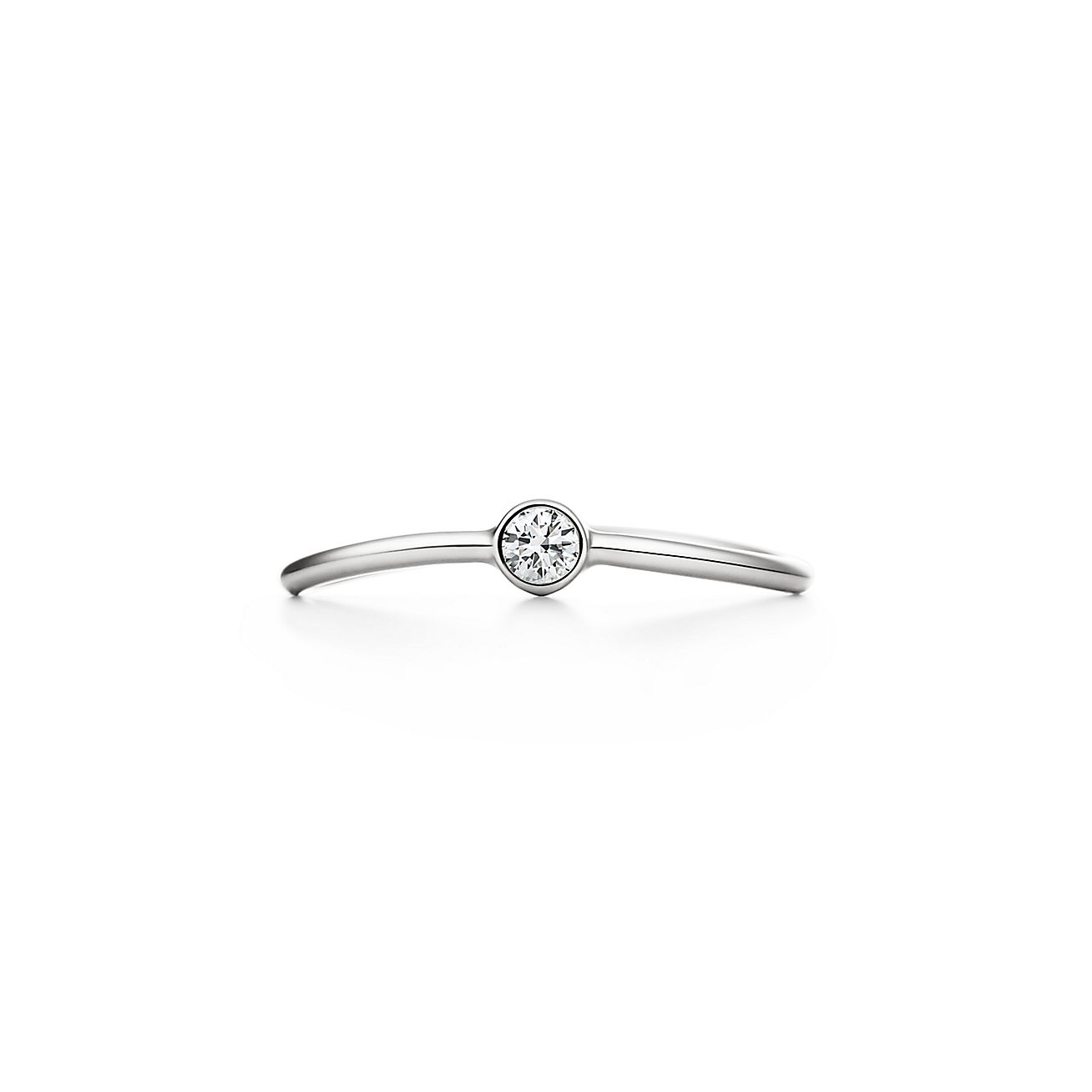 Elsa Peretti® Wave single-row diamond ring in platinum.