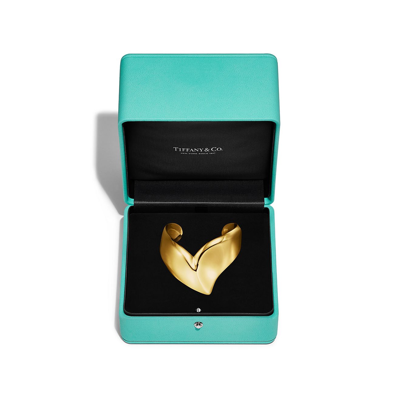 Elsa Peretti™ Wing Cuff in Yellow Gold | Tiffany & Co. US