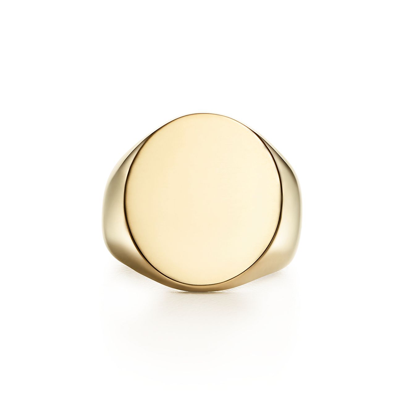 Oval signet ring in 18k gold. | Tiffany 