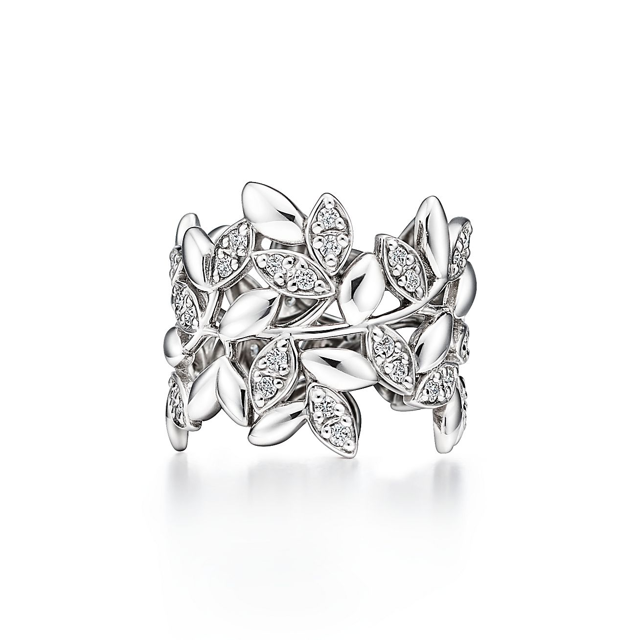 ga werken Omhoog gaan ding Paloma Picasso® Olive Leaf Band Ring in White Gold with Diamonds | Tiffany  & Co.