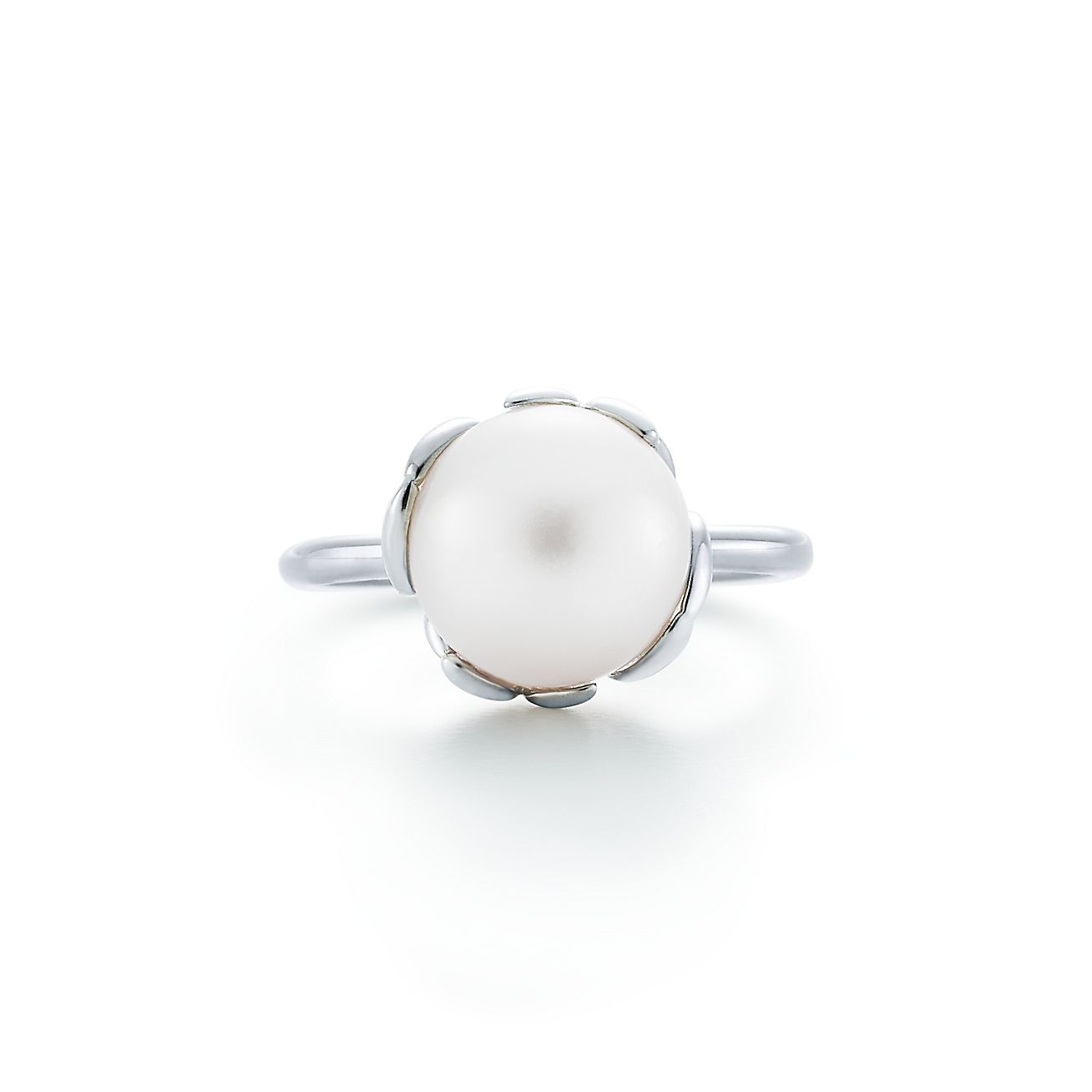 Coördineren deur spelen Paloma Picasso® Olive Leaf pearl ring in sterling silver. | Tiffany & Co.