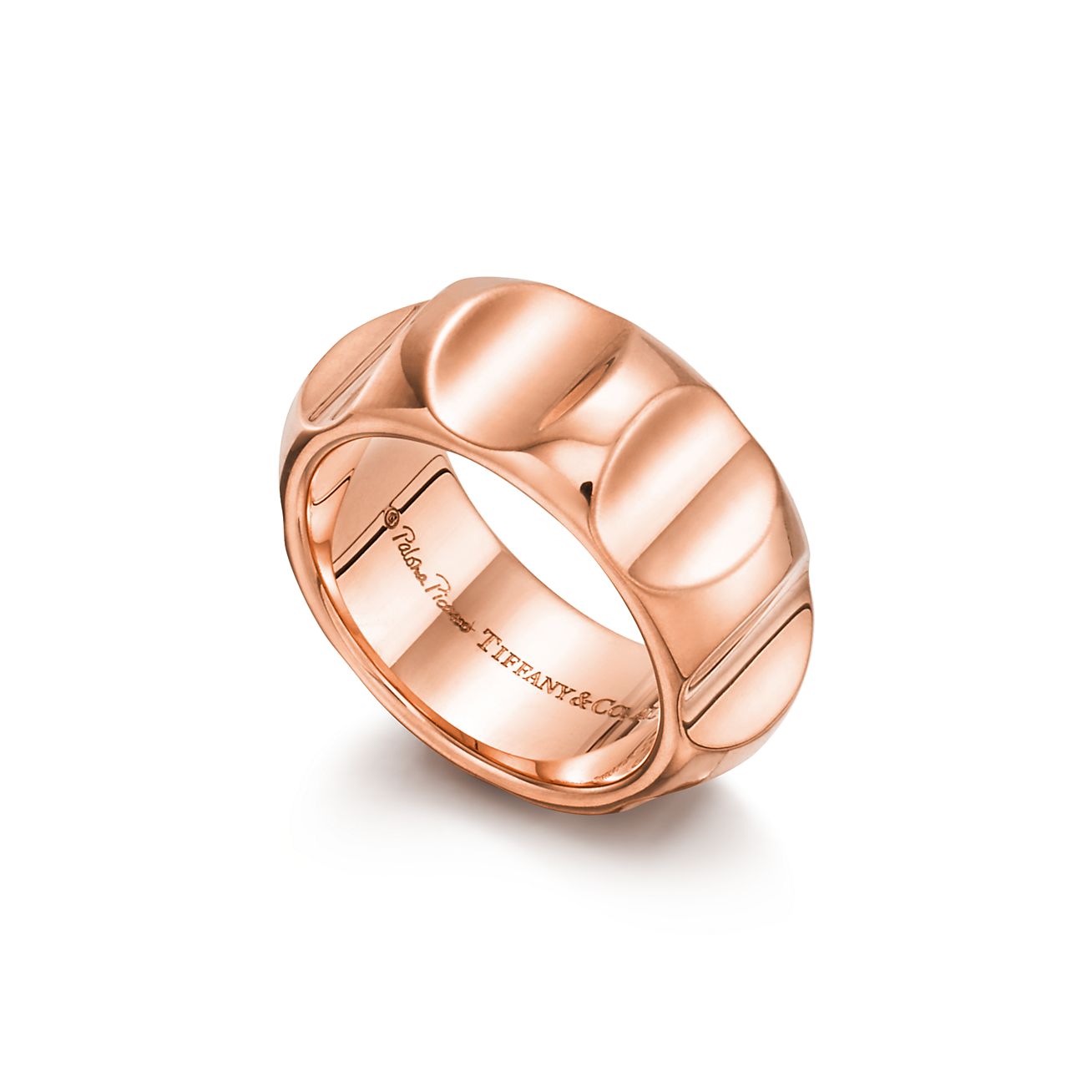 Paloma's Groove™ wide ring in 18k rose gold, 9 mm wide. | Tiffany 