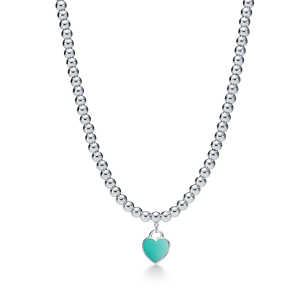 Collar con insignia corazón Return to Tiffany™, plata de ley, cuentas. | Tiffany Co.