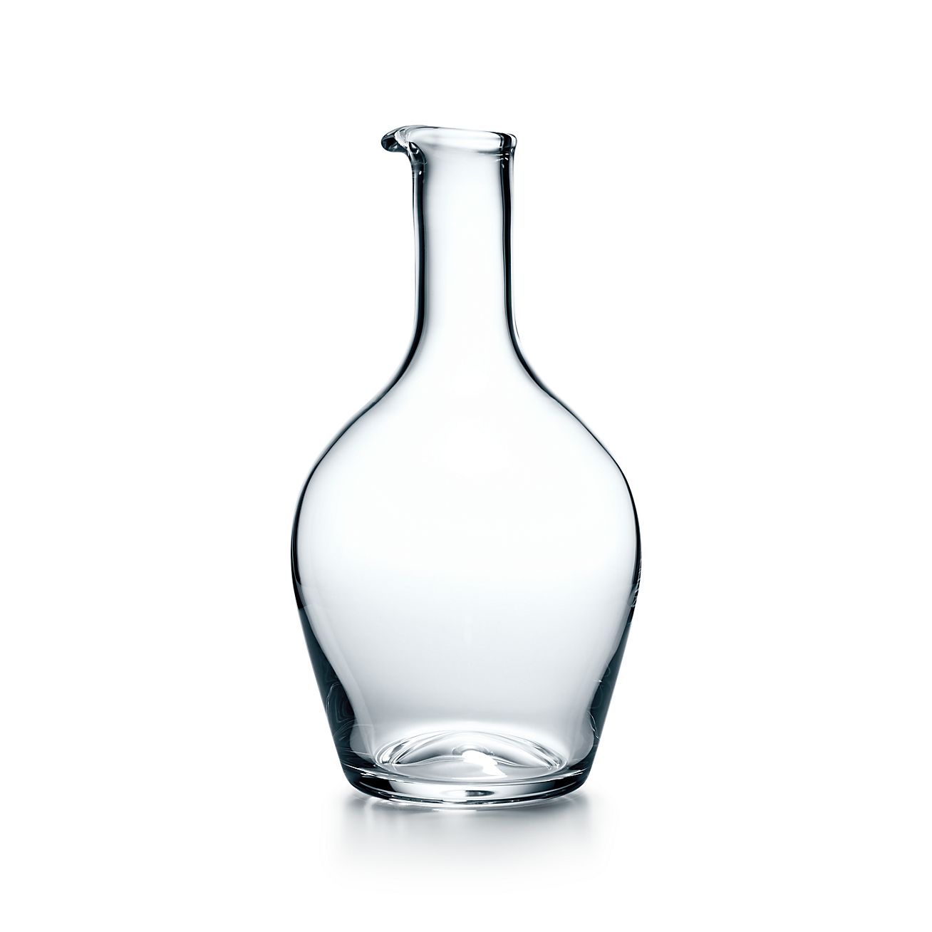 Round decanter in handmade, mouth-blown 