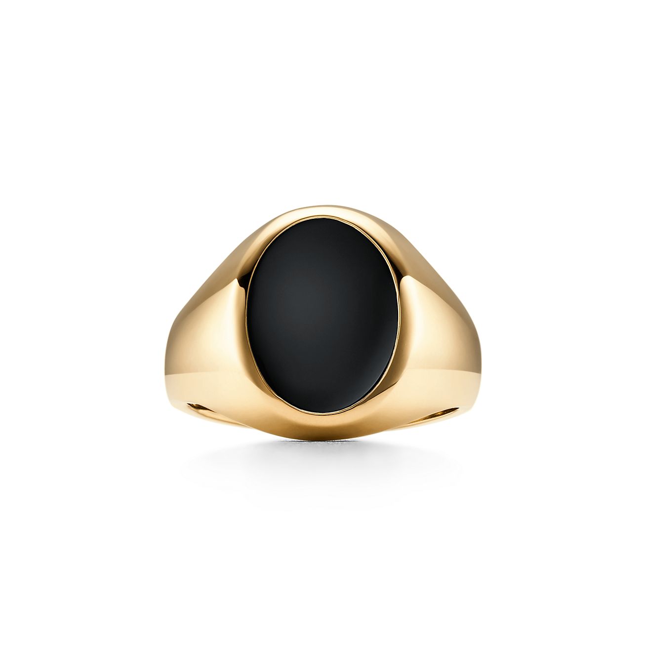 Signet ring in 18k gold with black onyx 