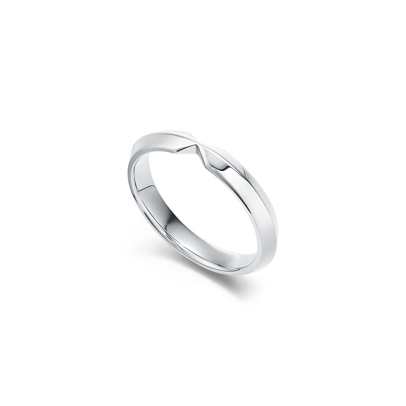 The Tiffany® Setting nesting narrow band ring in platinum, 3 mm wide. |  Tiffany & Co. US