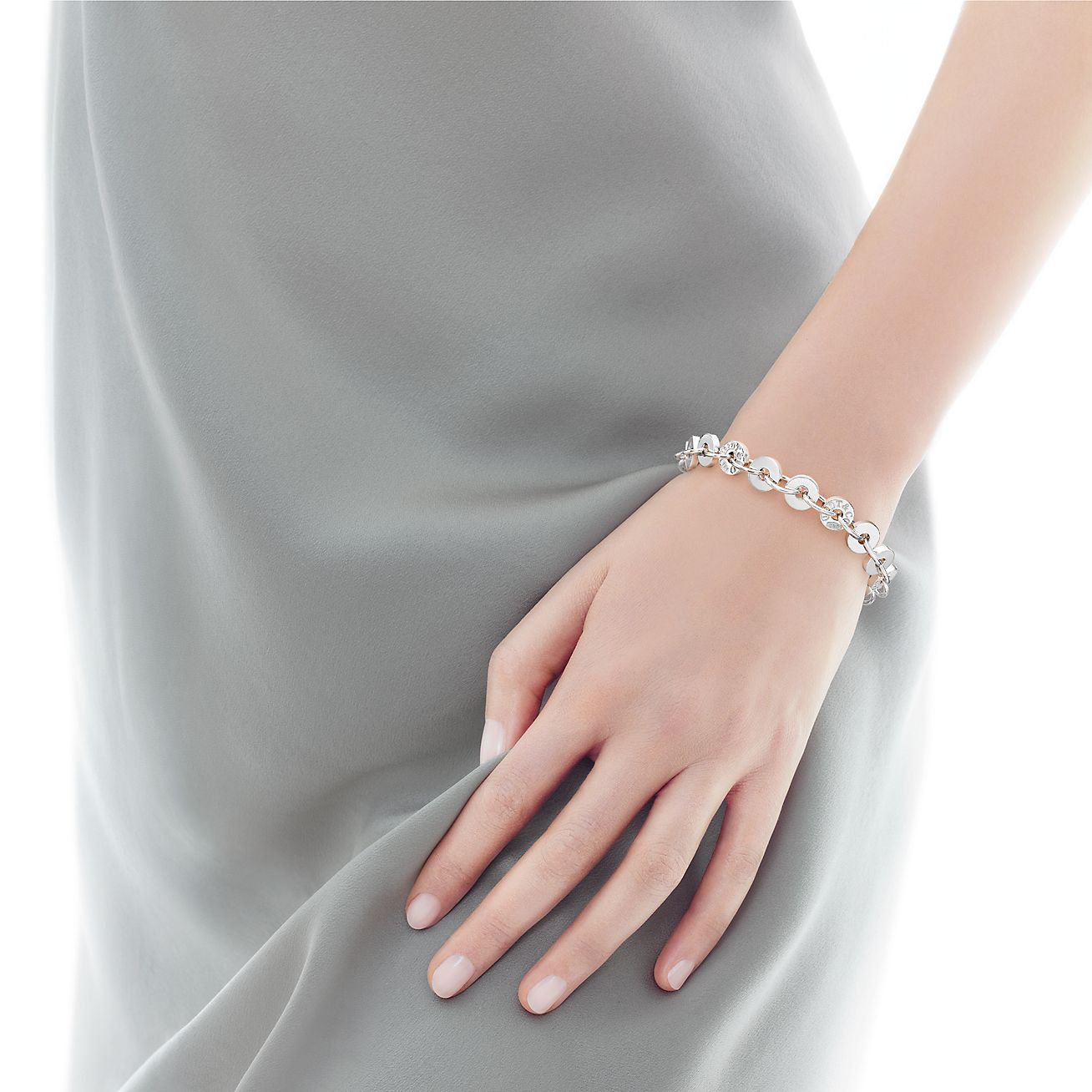 Tiffany 1837® circle bracelet in 